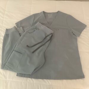 FIGS Women’s Dusky Blue Catarina Top (L)/Zamora High Waisted 2.0 Jogger (LP)